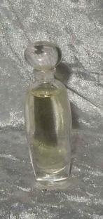 Mooie parfum mini Estee lauder Pleasures, Ophalen of Verzenden, Zo goed als nieuw, Miniatuur, Gevuld