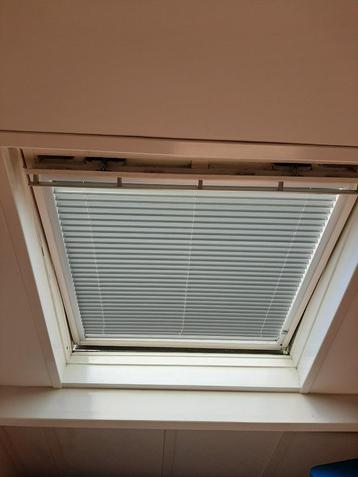 Te koop velux lamellen gordijn beschikbaar voor biedingen