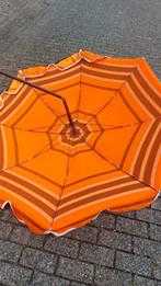 vintage parasol oranje 70er jaren uitstekende conditie retro, Tuin en Terras, Parasols, Gebruikt, Ophalen of Verzenden, Stokparasol