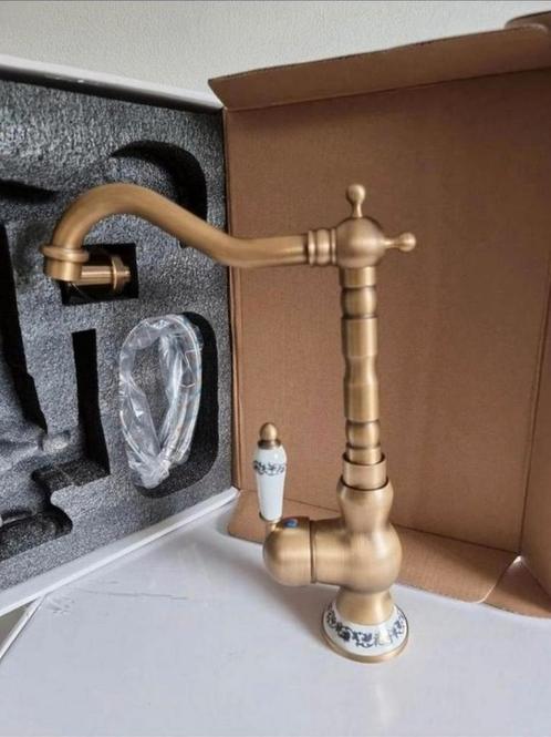 Landelijke mengkraan, messing, antiek, brons, keukenkraan, Huis en Inrichting, Keuken | Keukenelementen, Nieuw, Minder dan 100 cm