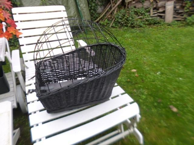zwarte mand met korf 54 x 34 cm elektrische fiets  zgan, Ophalen of Verzenden, Zo goed als nieuw, Riet