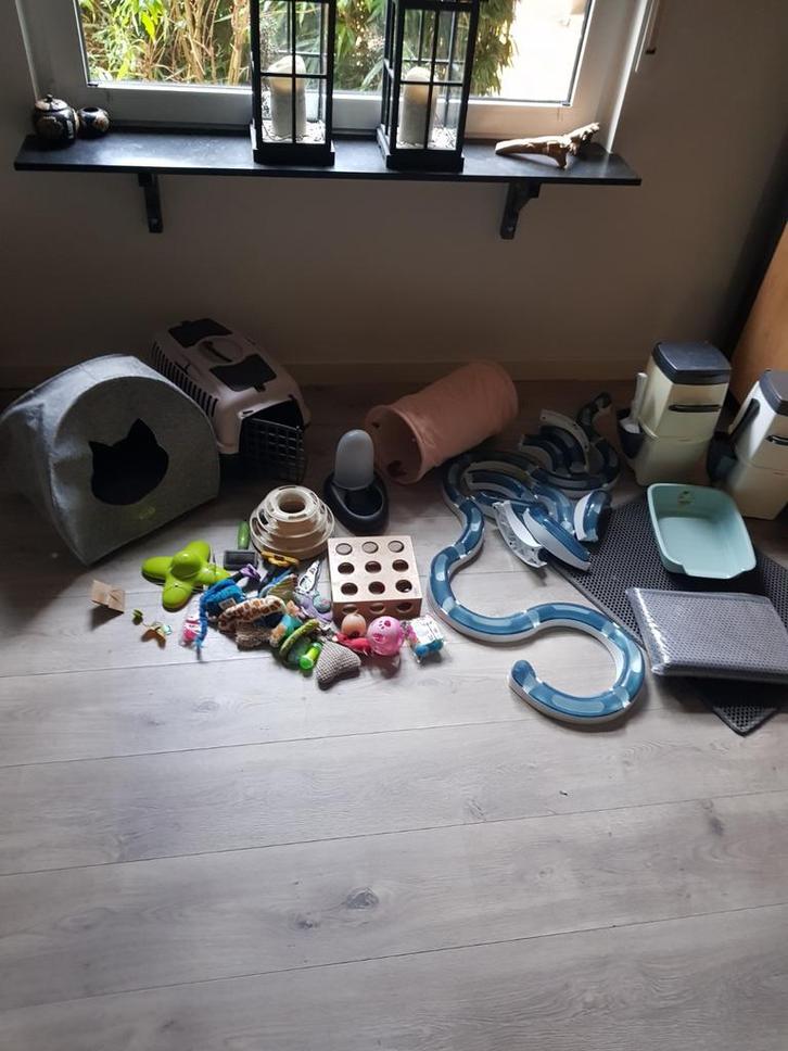 Veel kattenspullen, Dieren en Toebehoren, Katten-accessoires, Ophalen of Verzenden
