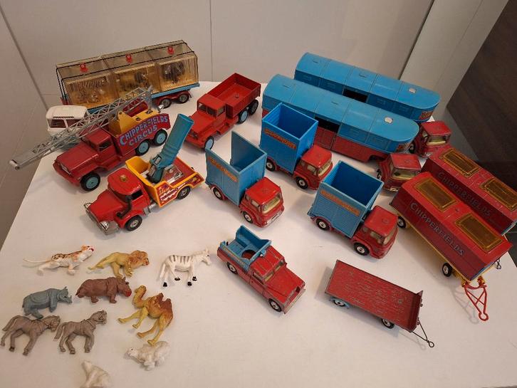 Corgi Toys Chipperfields Circus, Hobby en Vrije tijd, Modelauto's | 1:43, Gebruikt, Bus of Vrachtwagen, Corgi, Ophalen of Verzenden