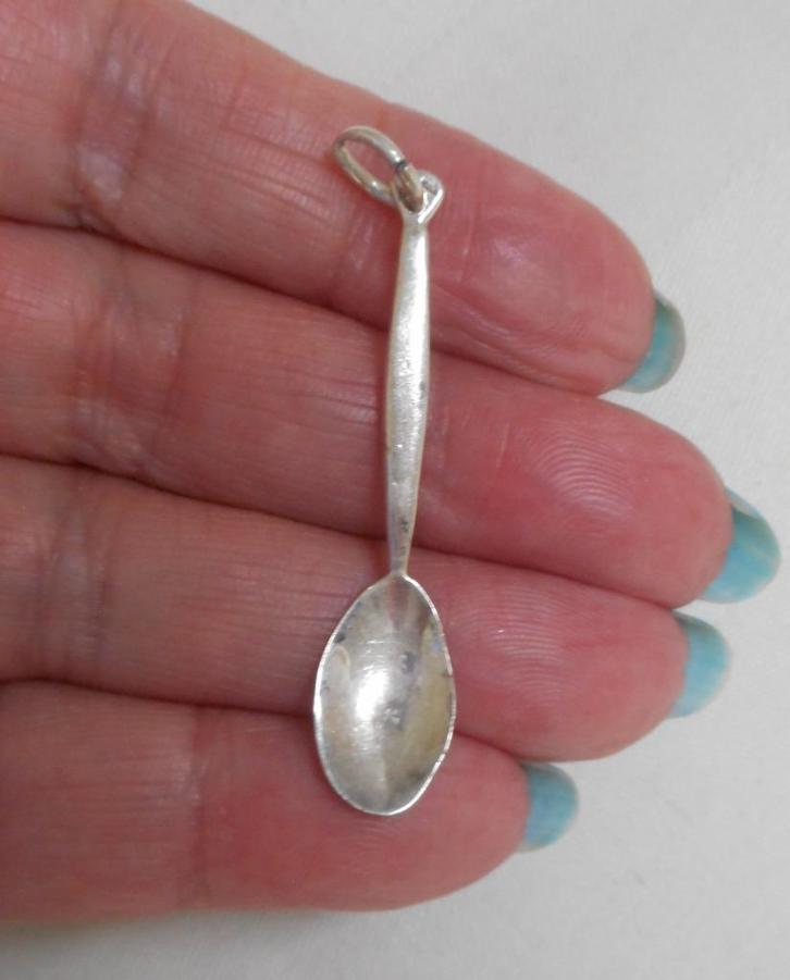 Zilveren antieke bedel lepel nr.1094, Sieraden, Tassen en Uiterlijk, Bedels, Zo goed als nieuw, Overige merken, Zilver, 1 bedel