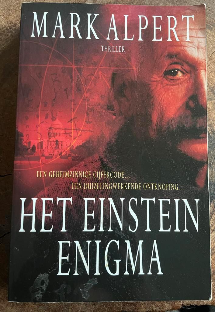 Het Einstein Enigma - Mark Alpert, Boeken, Thrillers, Zo goed als nieuw, Nederland, Ophalen of Verzenden