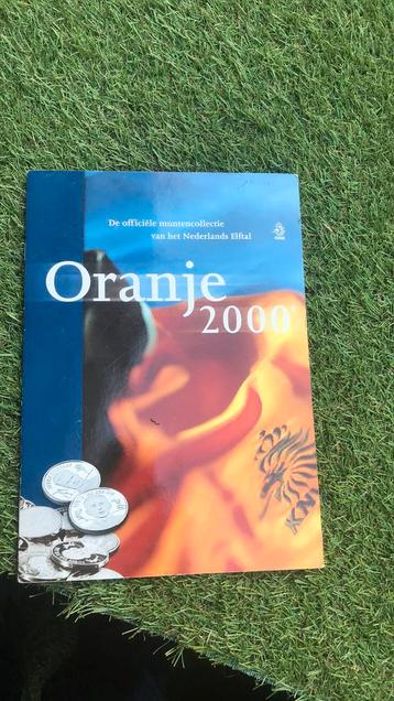 Oranje 2000 spelerscollectie met munten beschikbaar voor biedingen