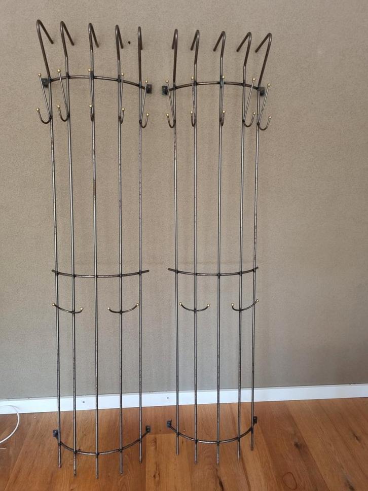 Twee vintage metalen kapstokken, Huis en Inrichting, Woonaccessoires | Kapstokken, Gebruikt, Wandkapstok, 150 tot 200 cm, Metaal