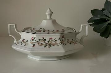 Johnson Brothers Eternal Beau dekschaal beschikbaar voor biedingen