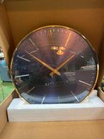 Riverdale Klok - Blauw met Goud, Verzenden, Nieuw, Analoog, Wandklok