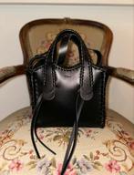 Chloe Small Zwarte Mony Leren Tas, Sieraden, Tassen en Uiterlijk, Tassen | Damestassen, Ophalen of Verzenden, Zo goed als nieuw