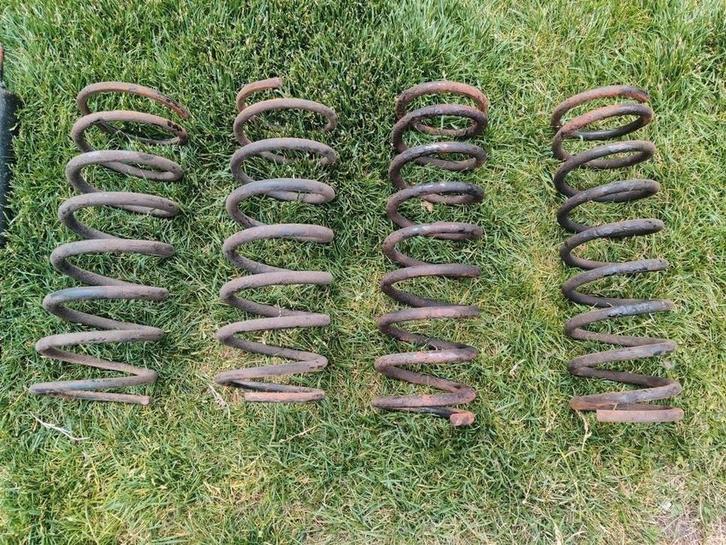 Opel Kadett C coupe spiraalveren  + schokdempers set, Auto-onderdelen, Ophanging en Onderstel, Opel, Gebruikt, Ophalen of Verzenden