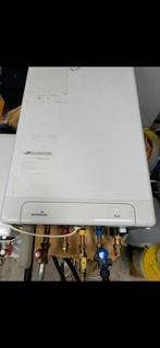 Intergas HRE 28/24  2015, Doe-het-zelf en Verbouw, Geisers en Boilers, Ophalen, Gebruikt, Aardgas, Geiser