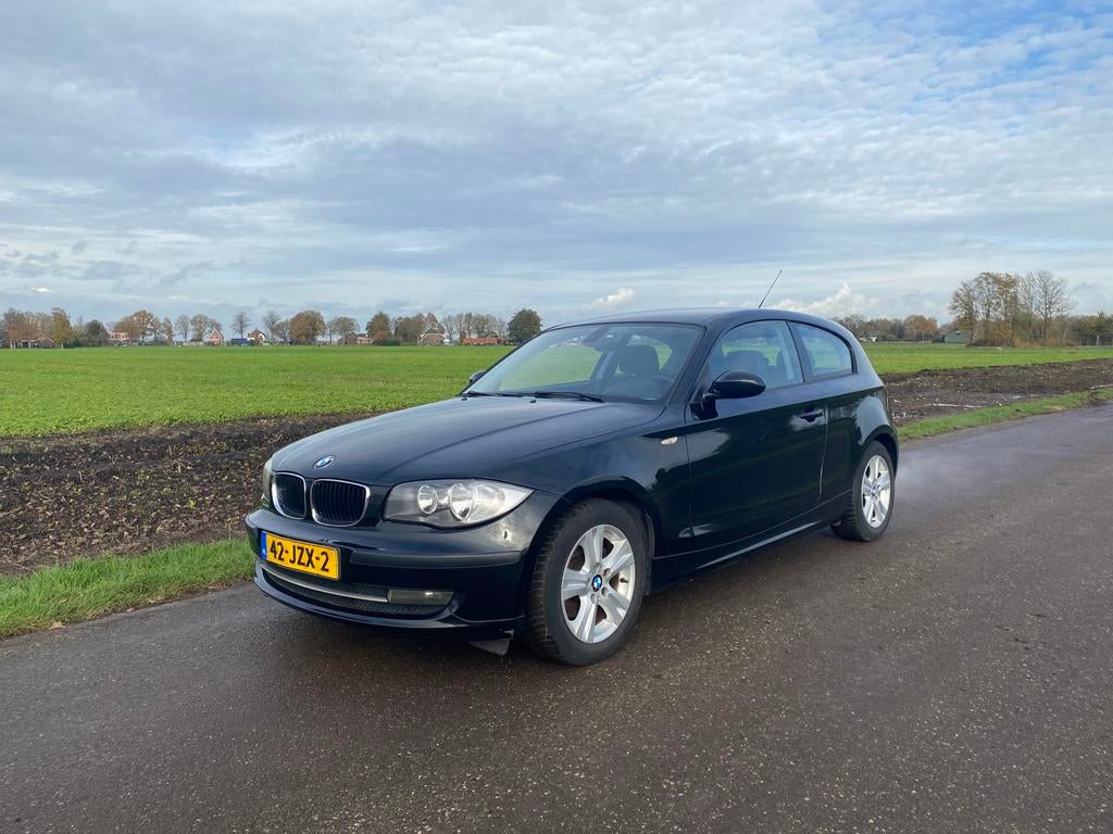 BMW 1-Serie 2.0 118I 3DR 2009 Zwart, Auto's, 1-Serie, 1995 cc, Zwart, Zwart