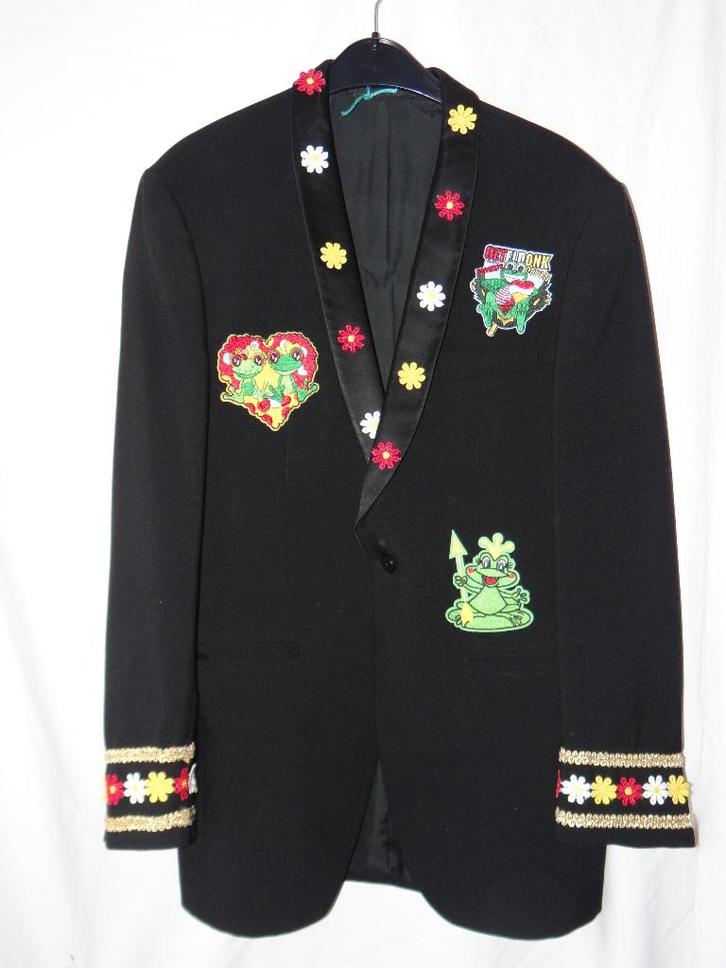 Leuk zwart OETELDONK/DEN BOSCH jas met emblemen (1), Kleding | Heren, Carnavalskleding en Feestkleding, Gedragen, Kleding, Carnaval