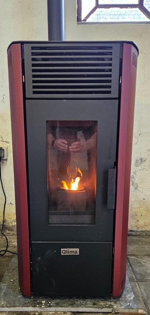 Qlima Viola S-line pellet-kachel incl. -pijp en dakdoorvoer, Huis en Inrichting, Kachels, Gebruikt, Vrijstaand, Pelletkachel, Overige brandstoffen