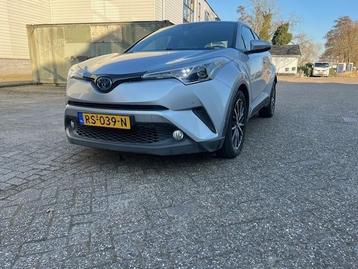 Toyota C-HR 1.8 Hybrid Executive beschikbaar voor biedingen