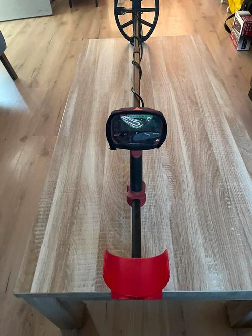 Minelab Vanquish 540, Hobby en Vrije tijd, Metaaldetectors, Zo goed als nieuw, Minelab, Ophalen