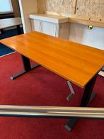 Verstelbaar bureau tafel 140x70cm, Huis en Inrichting, Bureaus, Ophalen of Verzenden, Zo goed als nieuw, Bureau