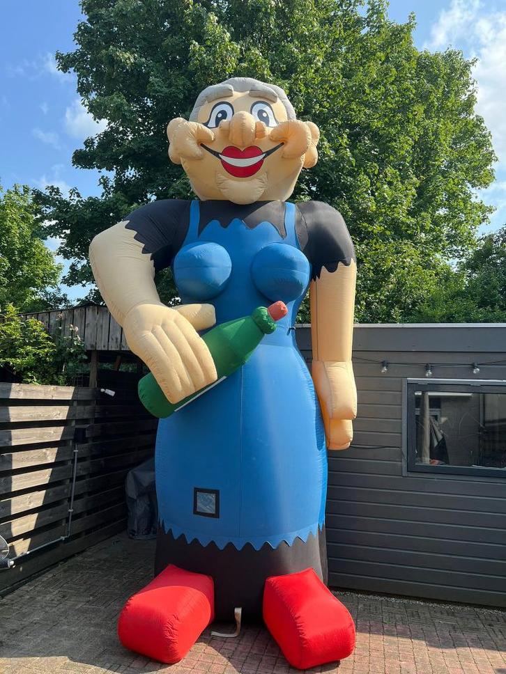 TE HUUR! GROTE SARAH CARTOON!, Hobby en Vrije tijd, Feestartikelen | Verhuur, Zo goed als nieuw, Abraham of Sarah, Ophalen