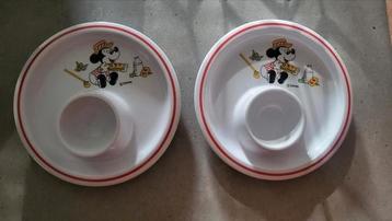 2 melamine mickey mouse eierdopjes jaren 90 beschikbaar voor biedingen