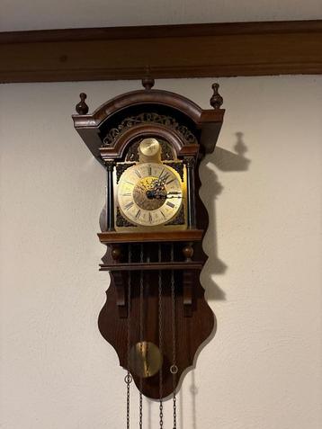 Tempus fugit oude wandklok  beschikbaar voor biedingen