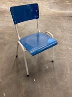 Stapelstoelen 20 stuks en 2 tafels, met kunststof zitting, Huis en Inrichting, Stoelen, Ophalen, Wit, Zo goed als nieuw, Metaal