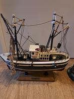 Handgemaakte houten vissersboot (jaren 70) verzamelobject, Hobby en Vrije tijd, Modelbouw | Boten en Schepen, Overige merken, Gebruikt