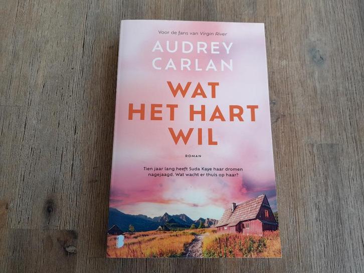 Audrey Carlan/ Wat het hart wil, Boeken, Romans, Zo goed als nieuw, Ophalen of Verzenden