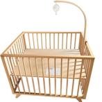 Bobita box, model retro, naturel beuken met muziekmobile, Kinderen en Baby's, Ophalen, Zo goed als nieuw