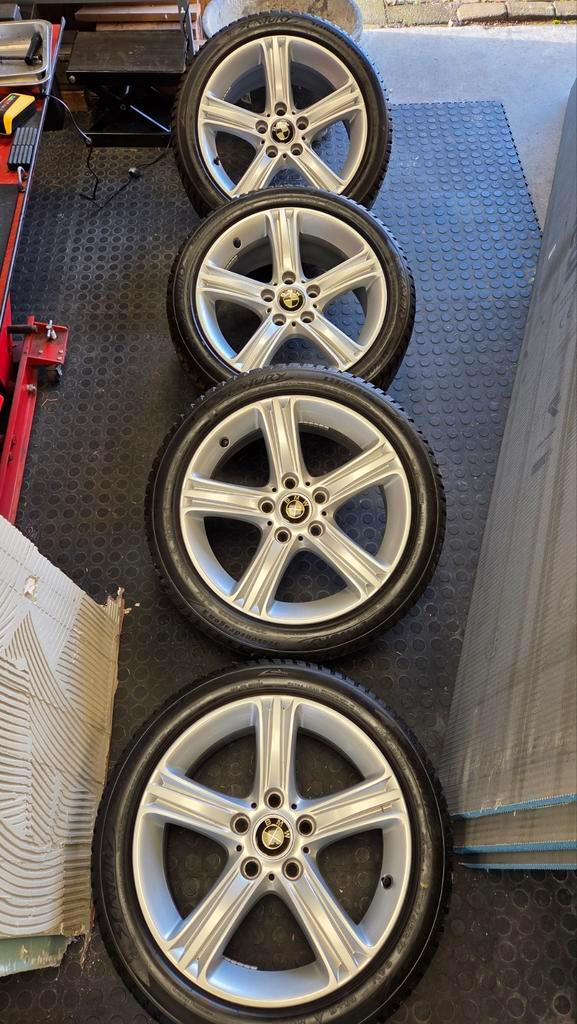 BMW Velgen met winterbanden - 17 inch, Auto-onderdelen, Banden en Velgen, Banden en Velgen, Winterbanden, 17 inch, 225 mm, Personenwagen