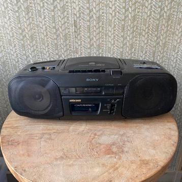 Sony CFD-17 radio  beschikbaar voor biedingen