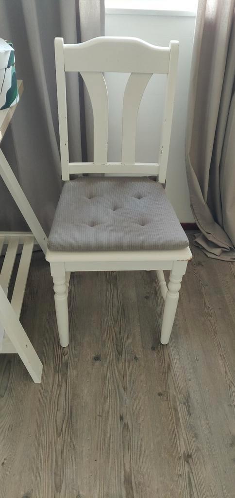 3 Wit geschilderde eetkamerstoel met grijze kussen zitting, Huis en Inrichting, Stoelen, Gebruikt, Wit, Ophalen