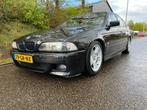 BMW 5-Serie 3.0 I 530 AUT 2001 Zwart, Auto's, BMW, Origineel Nederlands, Te koop, 5 stoelen, Benzine