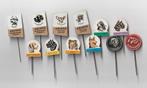 12 verschillende speldjes met honden, Ophalen of Verzenden, Zo goed als nieuw, Overige onderwerpen, Speldje of Pin