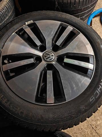 16" Astana Velgen + Winterbanden VW Golf 7 GTE beschikbaar voor biedingen