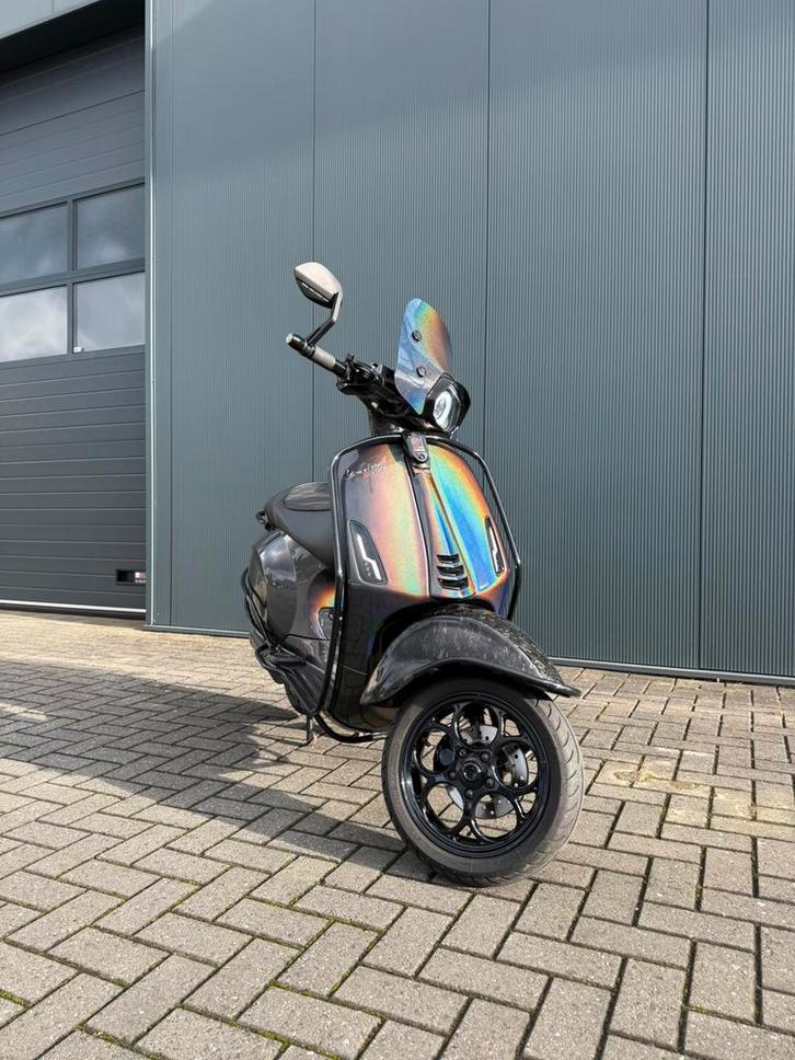 Vespa Sprint 45 km/h Custom Kleur 2019, Fietsen en Brommers, Scooters | Vespa, Zo goed als nieuw, Ophalen of Verzenden