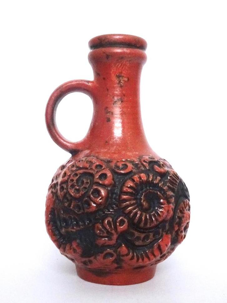 Vintage 60s West Germany vaas fossiel design rood keramiek, Huis en Inrichting, Woonaccessoires | Vazen, Gebruikt, Rood, Minder dan 50 cm