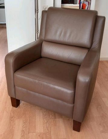Leren fauteuil - GRATIS - heerlijke stoel beschikbaar voor biedingen