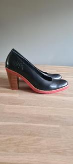 Floris van Bommel pumps zwart met rode zool maat 38.5, Ophalen, Pumps, Zwart, Floris van Bommel