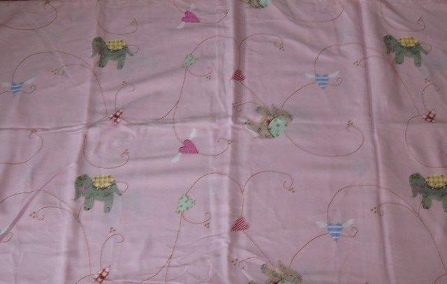 Vintage lap Ikea stof Fabler Hjärta roze met olifantjes, Hobby en Vrije tijd, Stoffen en Lappen, Zo goed als nieuw, Katoen, 30 tot 120 cm