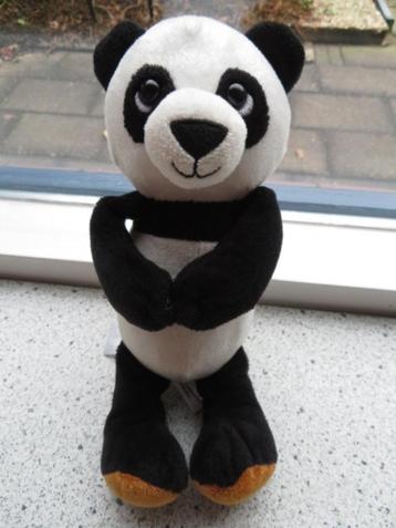 Pandabeer panda beer merk Kinder chocolade Ferrero beschikbaar voor biedingen