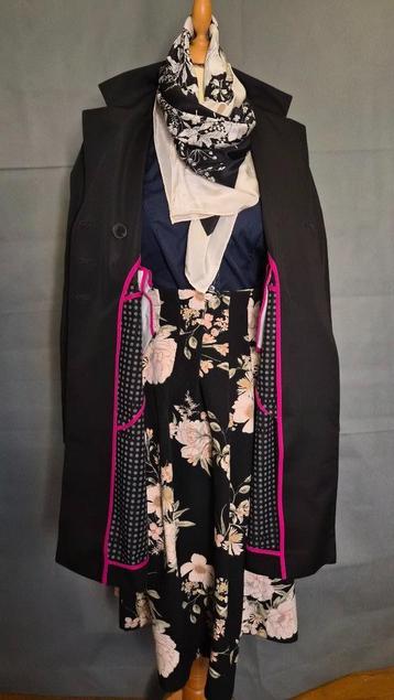 Klassieke Zwarte Trenchcoat BOSS HUGO BOSS  beschikbaar voor biedingen