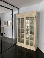 Witte massief-houten Franse vitrinekast met facetglas deuren, Huis en Inrichting, Met deur(en), 25 tot 50 cm, 100 tot 150 cm, Landelijk