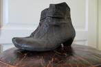 Mooie Think! Enkellaarsjes maat 37,5, Kleding | Dames, Schoenen, Think!, Ophalen of Verzenden, Zo goed als nieuw, Lage of Enkellaarzen