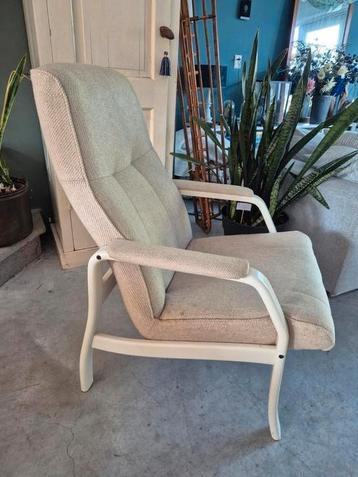 Deense vintage fauteuil  beschikbaar voor biedingen