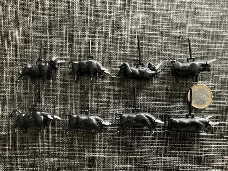 A021 TORRES Sangre De Toro Logo Zwart Plastic Stier 1 t/m 8, Verzamelen, Poppetjes en Figuurtjes, Zo goed als nieuw, Ophalen