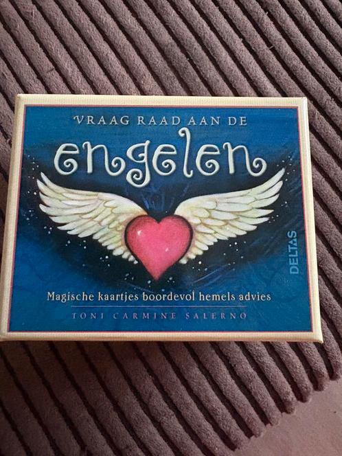 Vraag raad aan de engelen, Boeken, Esoterie en Spiritualiteit, Zo goed als nieuw, Overige typen, Tarot of Kaarten leggen, Ophalen of Verzenden