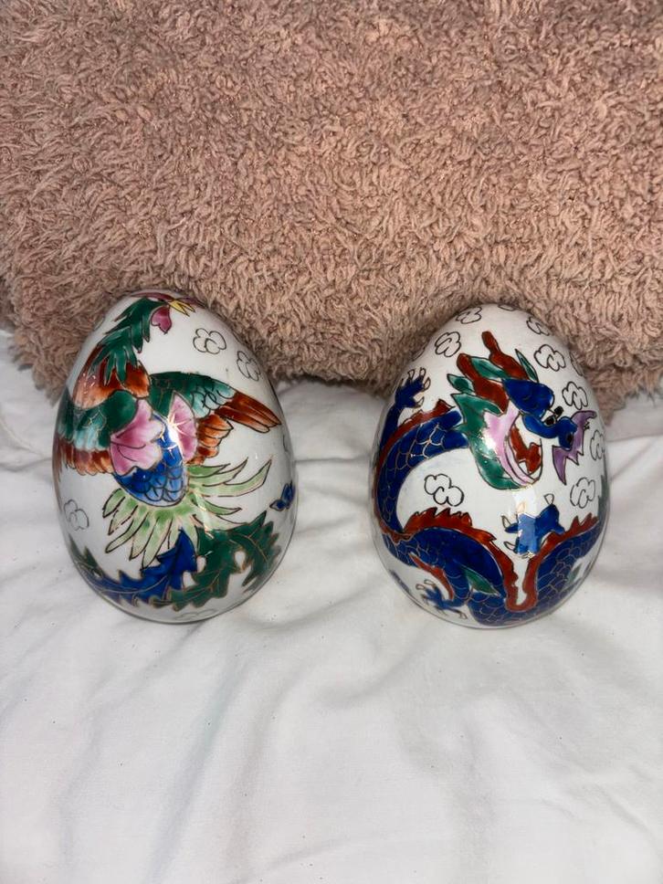 Vintage Satsuma Eieren - Handgeschilderd (2 stuks), Antiek en Kunst, Antiek | Porselein, Ophalen of Verzenden