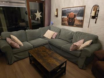 Mooie ikea bank nog geen jaar oud. beschikbaar voor biedingen