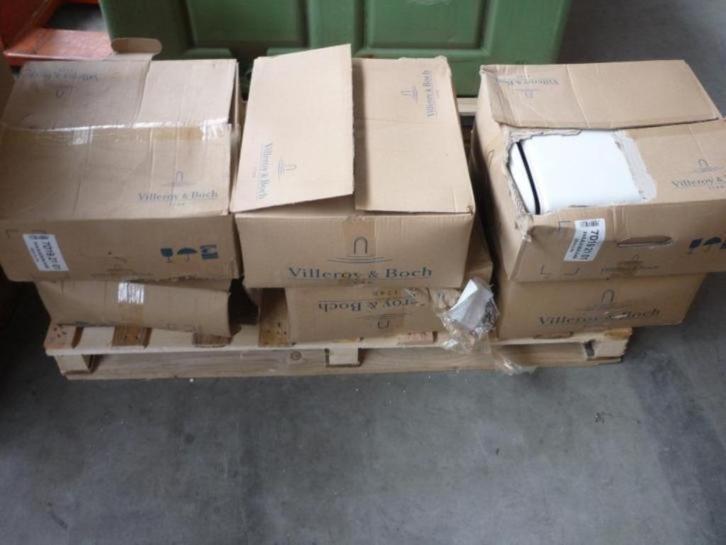 249. Opbouwspoelreservoir V&B Sphinx Grohe Laufen, Huis en Inrichting, Badkamer | Badtextiel en Accessoires, Nieuw, Handdoek, Wit